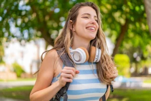 Outro dado relevante é que 87% das matrículas em Santa Catarina estão em instituições privadas, índice superior à média nacional. Esse desempenho é observado nas instituições de ensino.